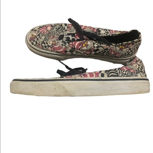 Disney x vans Cheshire Cat pattern. EUC - Picture 3 of 3
